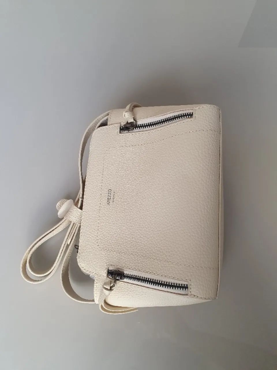 Bolsa off white Arezzo - média  - Foto 4