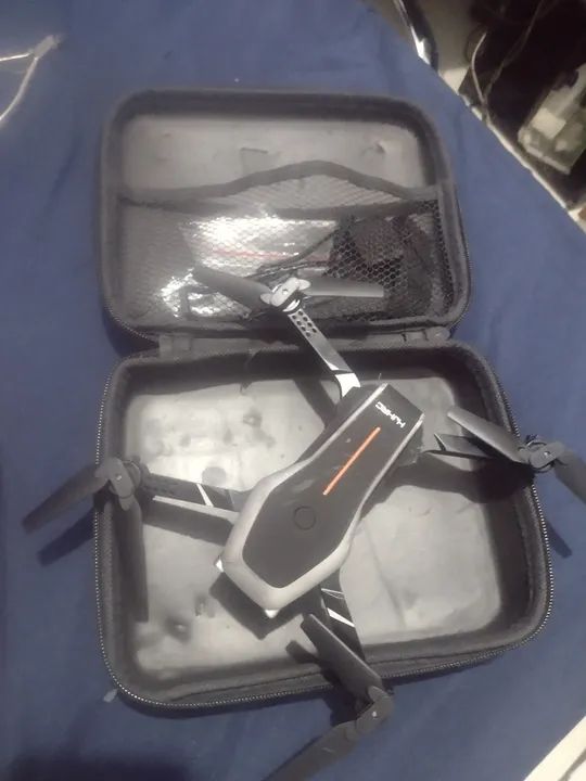 Drone vendo do jeito que tá tô vendendo barato pois não estou usando  - Foto 2
