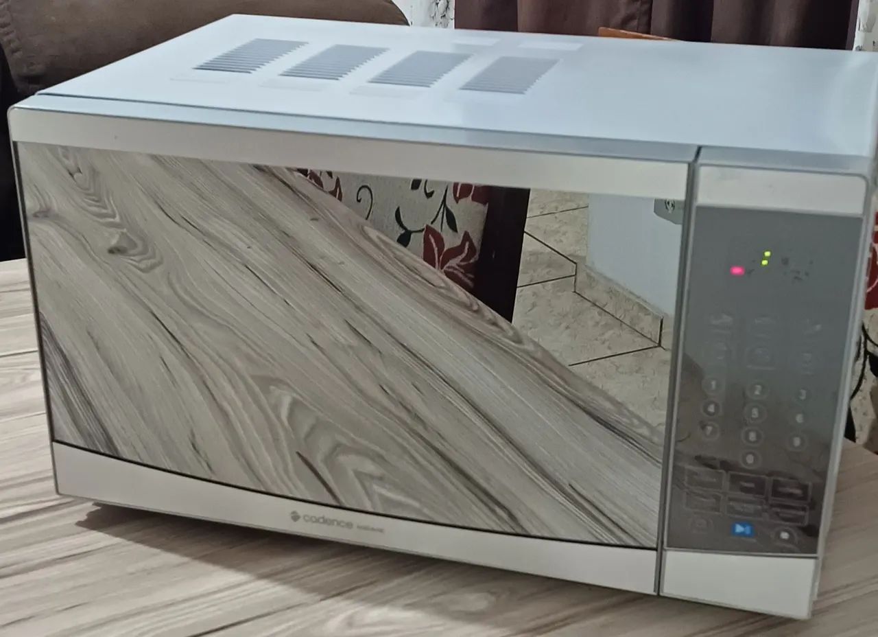 Microondas Espelhado Cadence 20lt