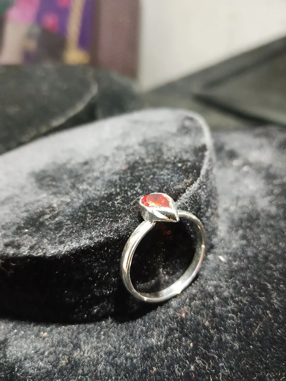 Anel de Prata com Gota Vermelha - Foto 3