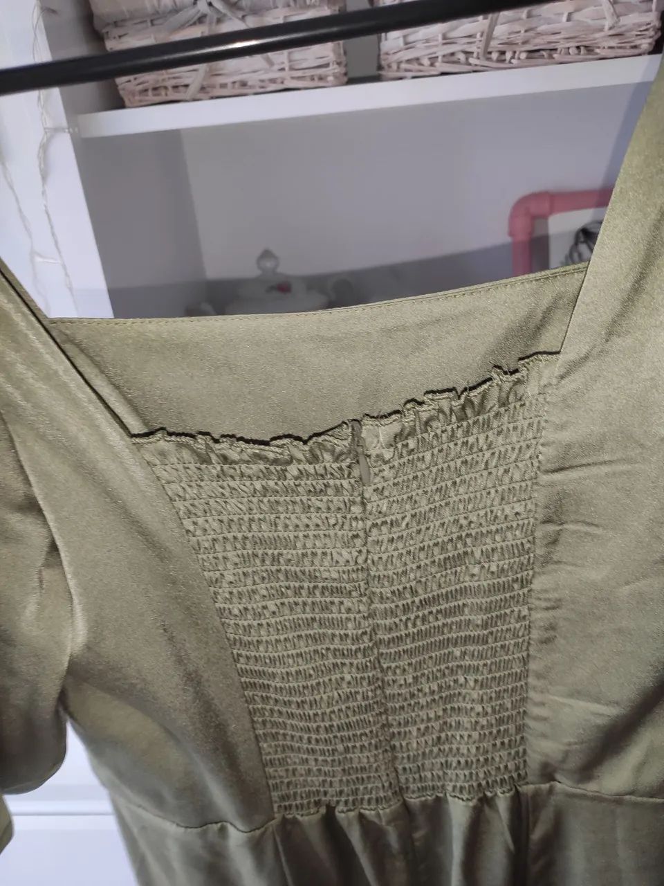 Vestido midi verde topo cetim shein  - Foto 5