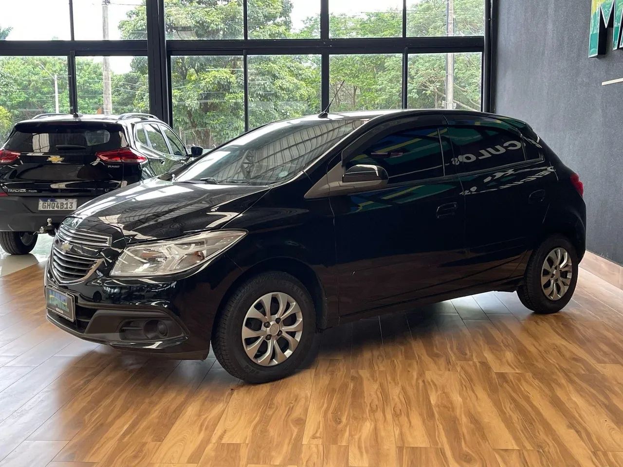 ONIX 1.0 MT LT PRETA 2012/2013 - Foto 3