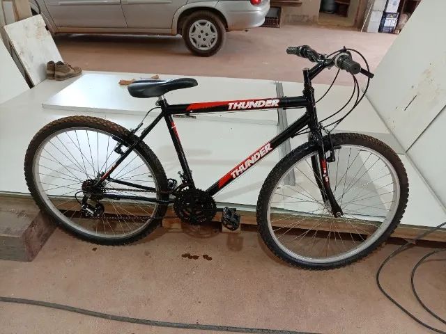 Bicicleta byk Thander cor preta e vermelha nova, sem uso - Foto 5