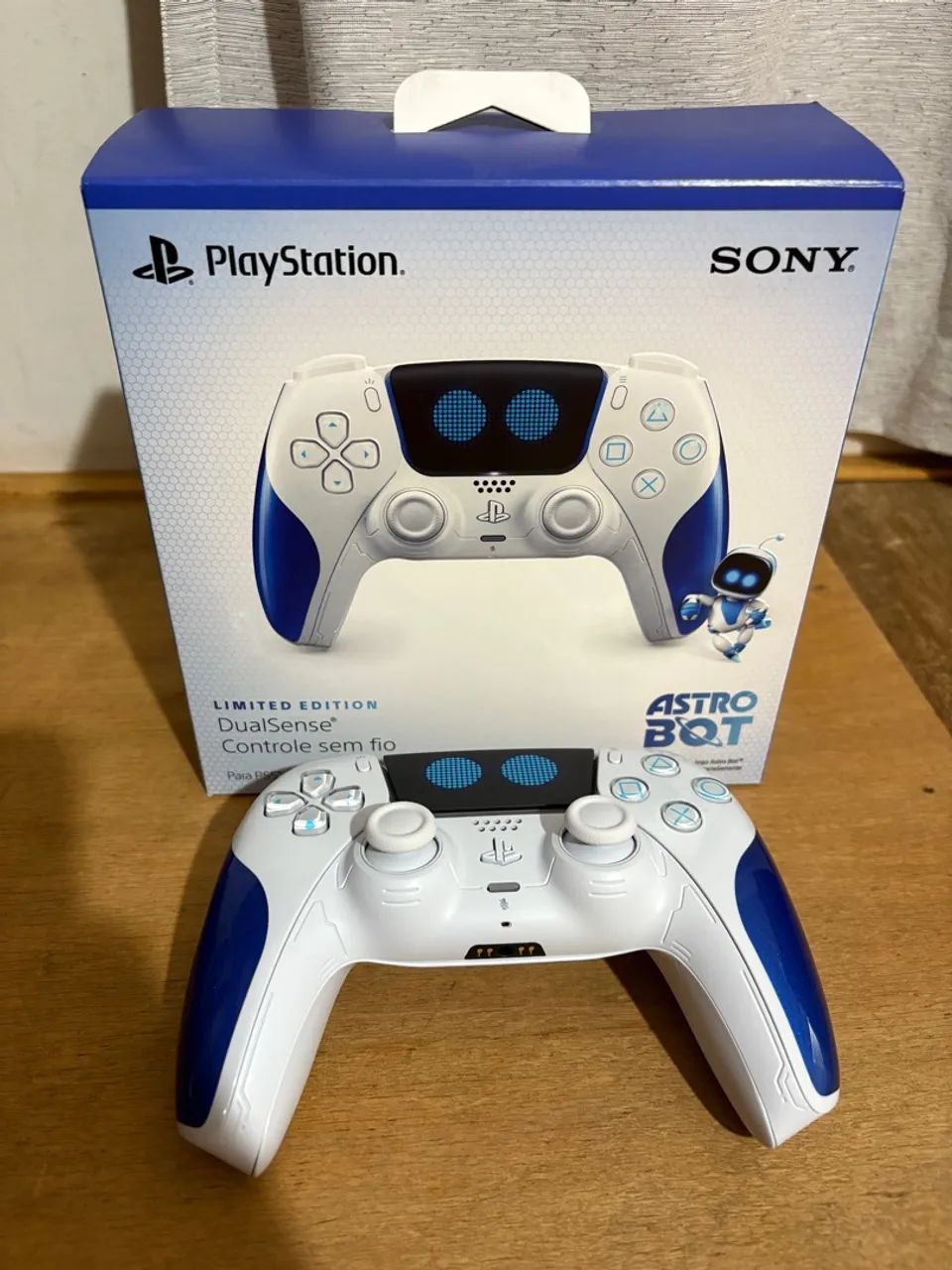 Controle DualSense Astro Bot - Edição Limitada