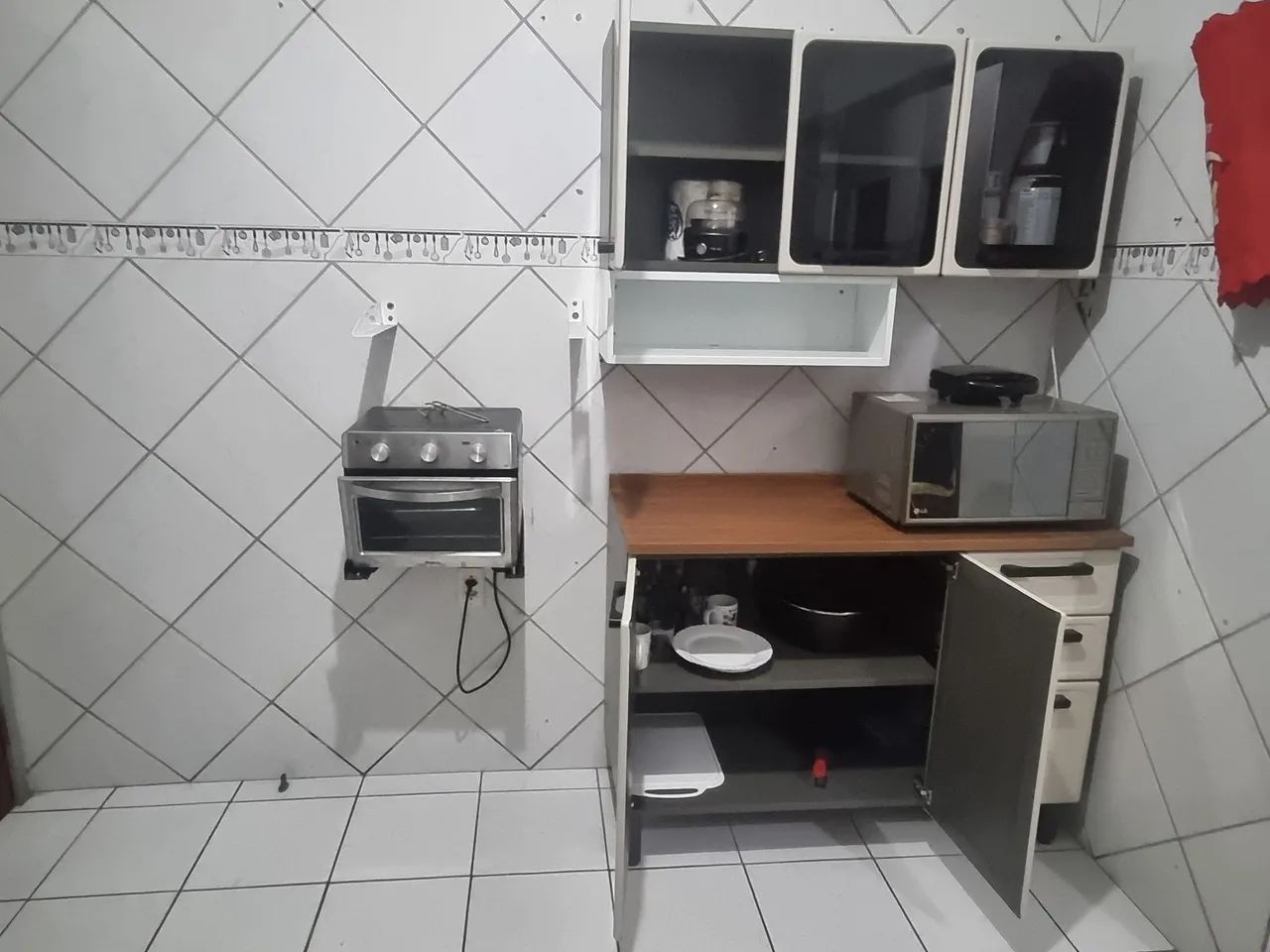 Armário de Cozinha completo com balção, pouco tempo de uso. - Foto 3