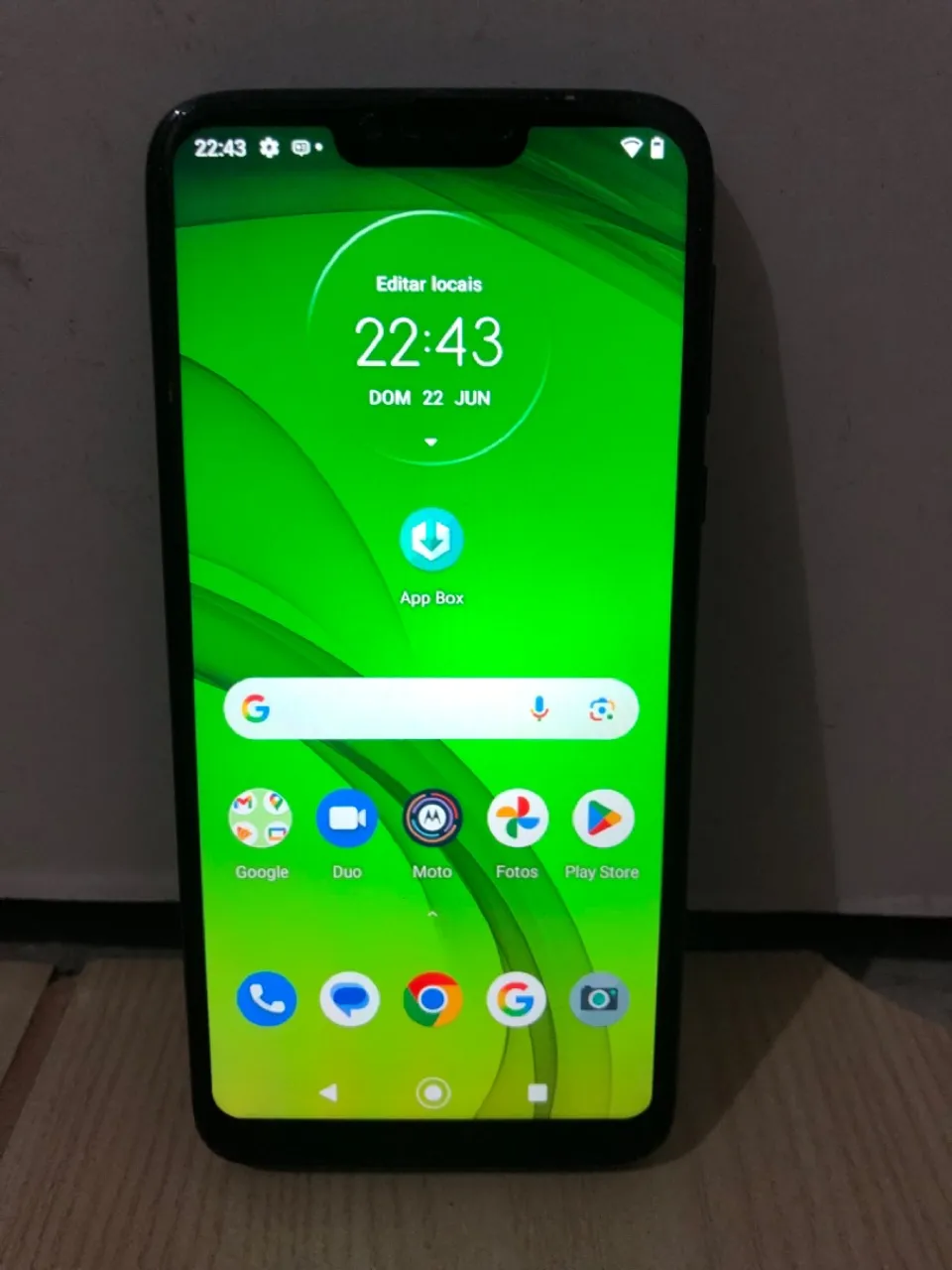 Vendo motorola g7 power de 64 gb todo em ordem.
