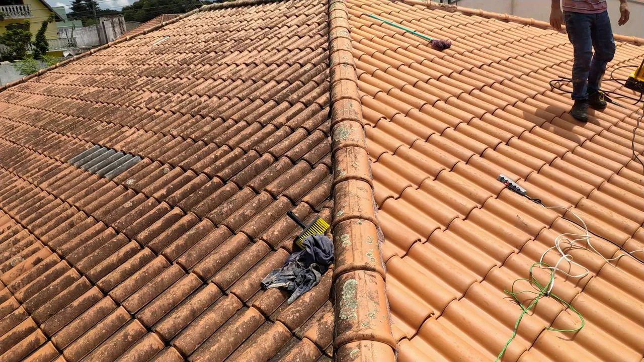 Limpeza de Telhados Profissional - Deixe seu Telhado Impecável! - Foto 3
