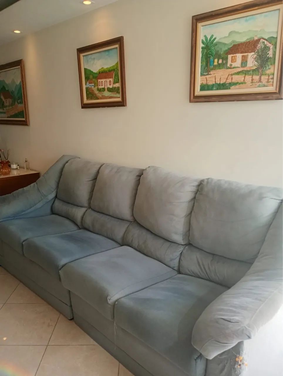 Sofá 4 lugares em excelente estado 2,50 m de comprimento em 0,90 de largura - Foto 4