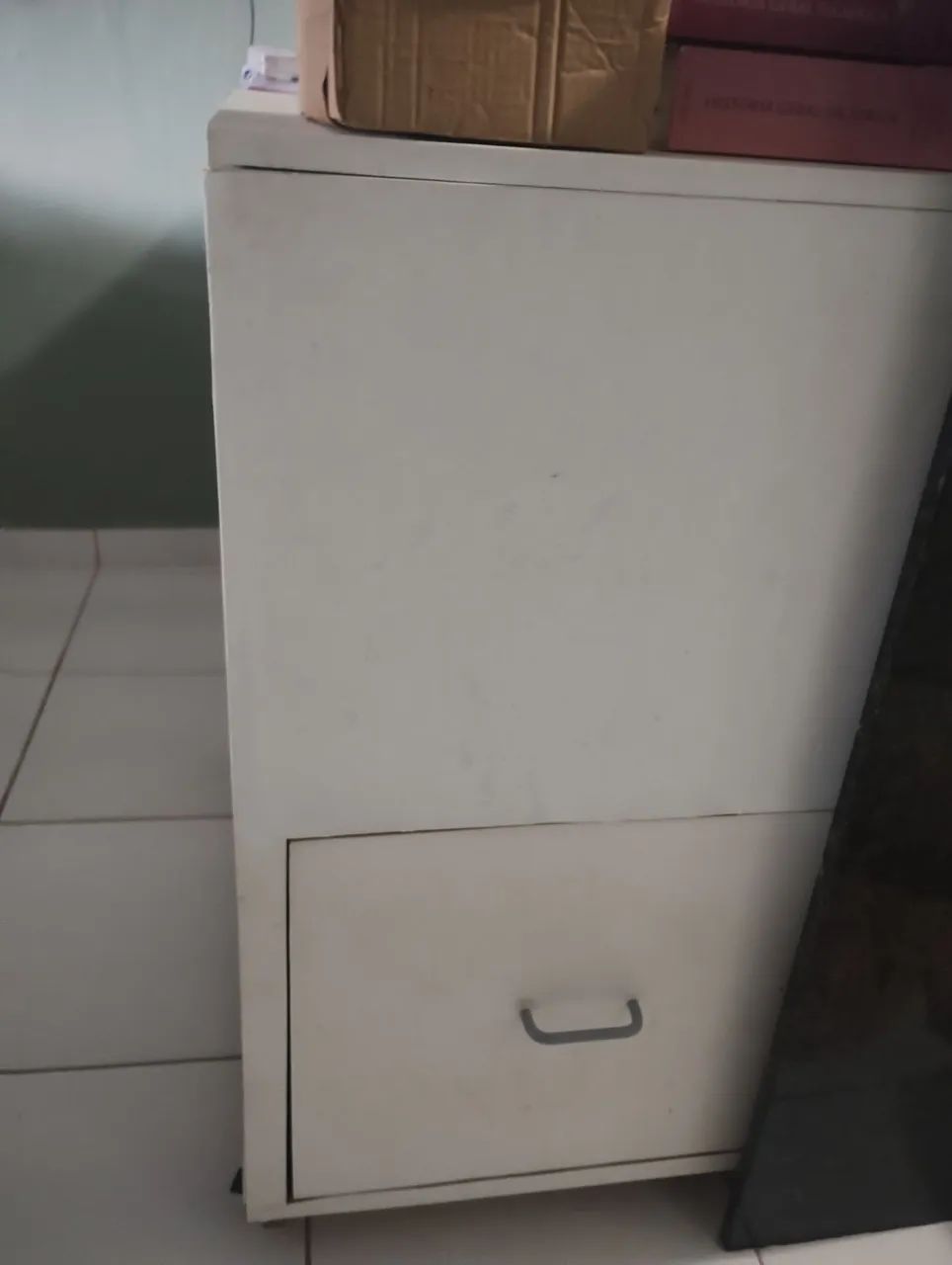 Baú com gavetão e rodinhas64529925874689121