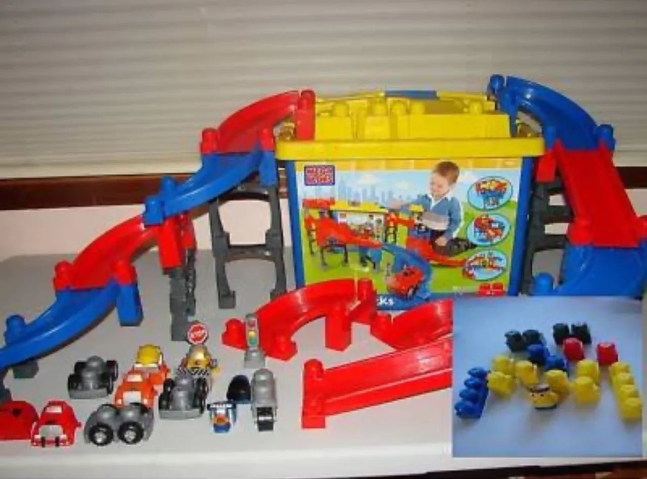 Mega Bloks Tiny'n Tuff Fast Tracks Race Set - Foto 3