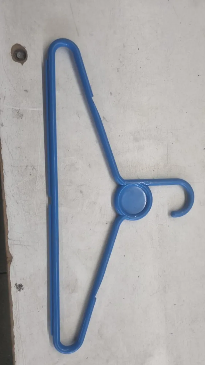 Cabide de Plástico Azul para Roupas 50 Unidades