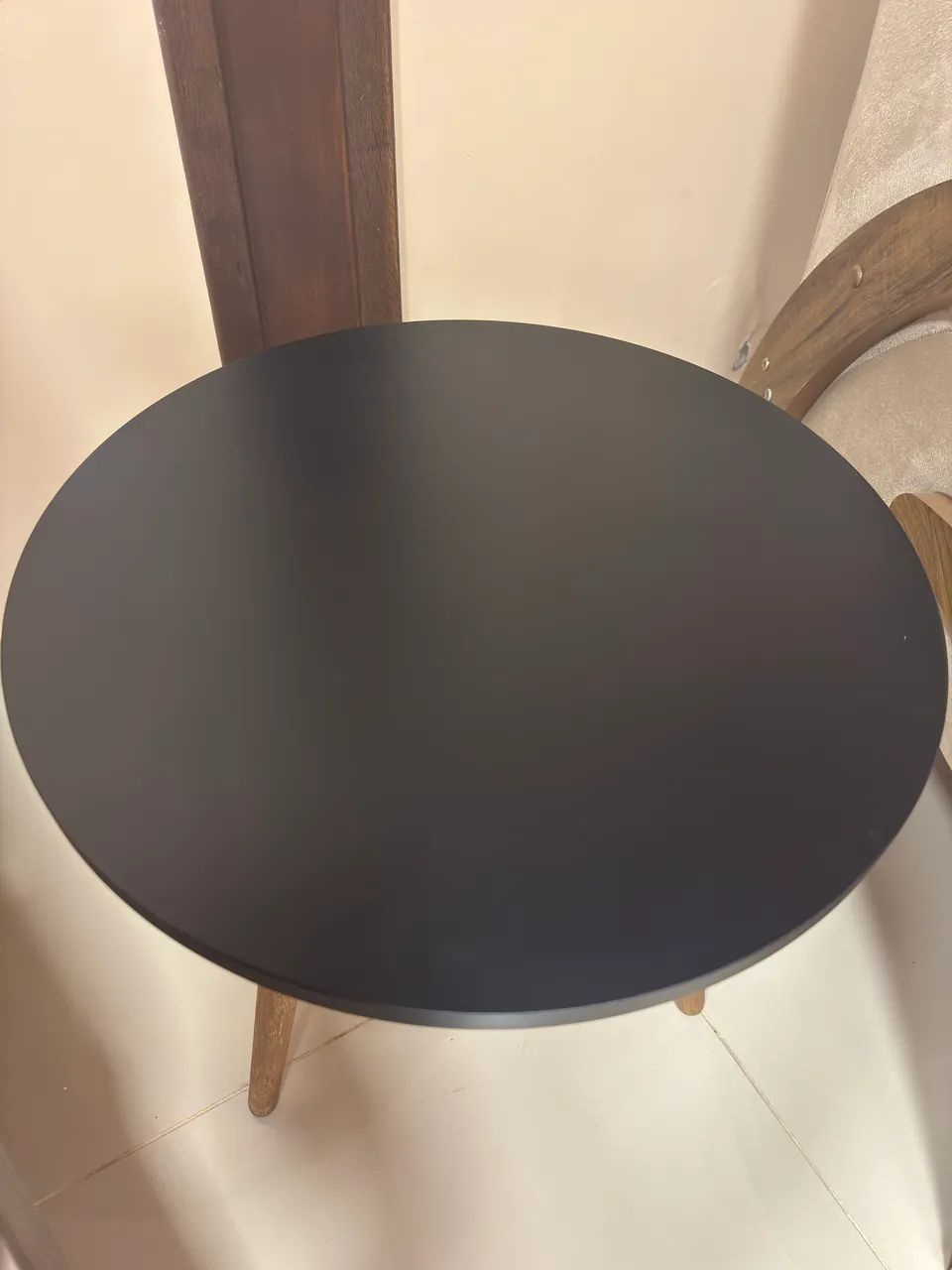 Side table64297636923265122