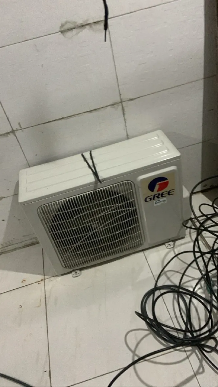 CONDENSADORA GREE INVERTER