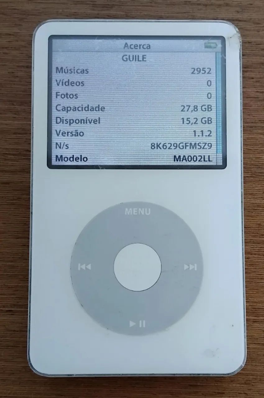 iPod Classic 5 Geração - 30GB - Fones de Ouvido - Jardim Azano I