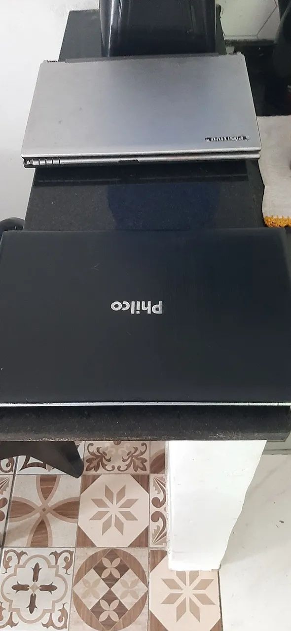 Vendo 3 notebooks para retirada de peças!