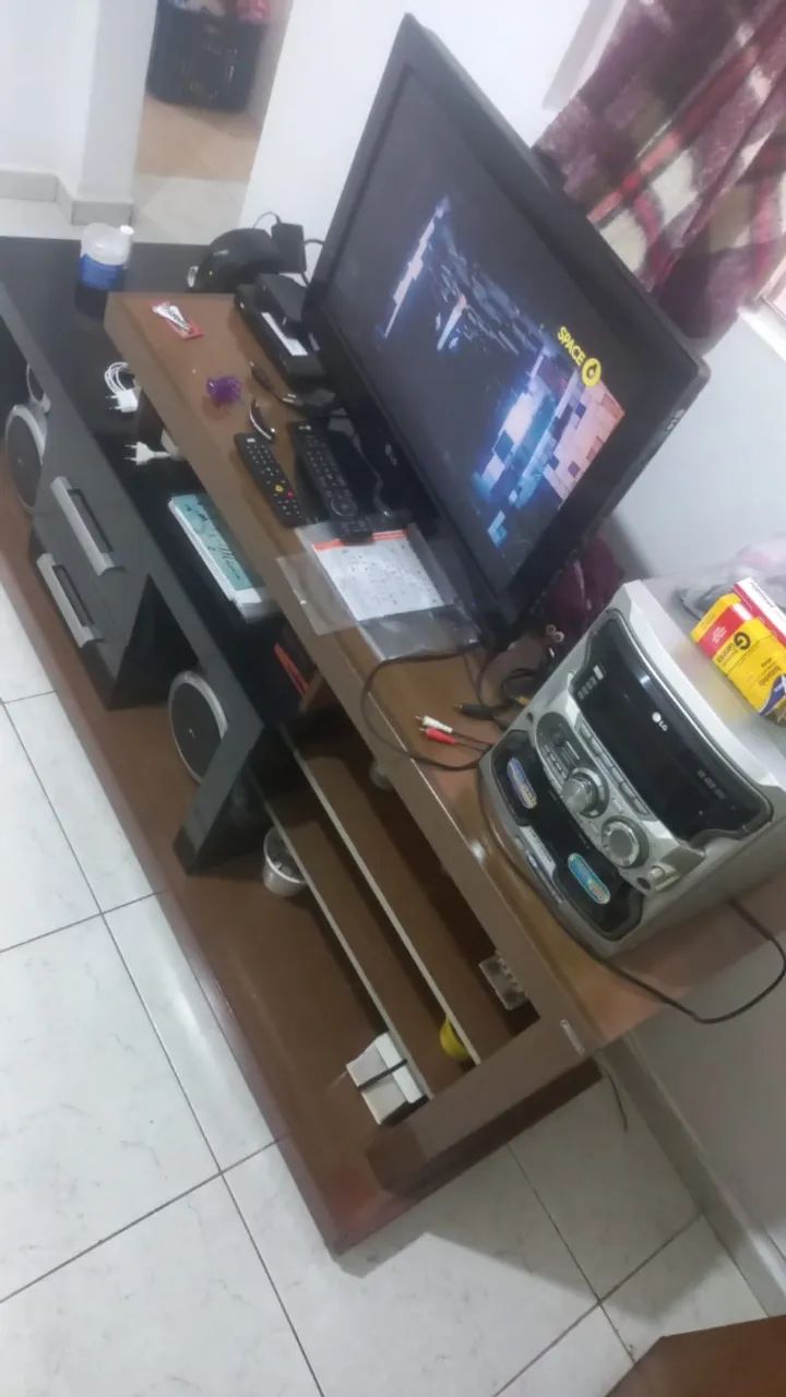 rack marrom com nicho preto - Foto 4