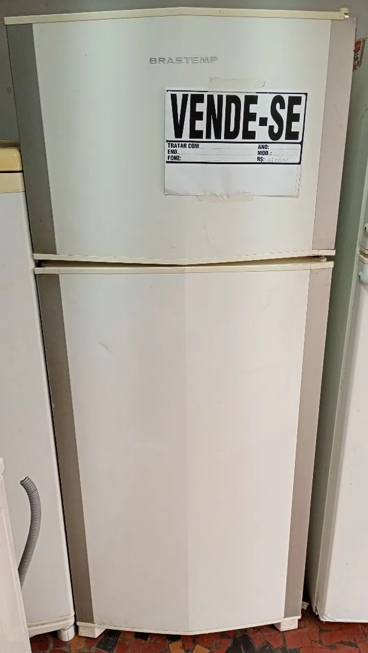 Geladeira Brastemp perfeito estado de funcionamento entrego leia a descrição