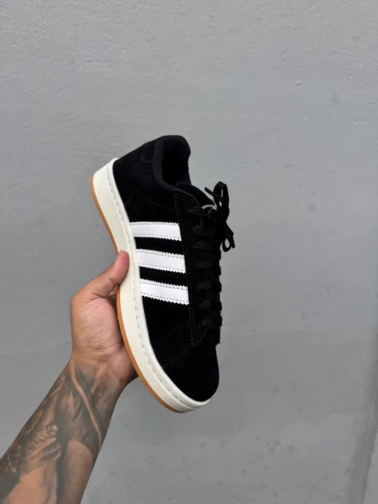 Tênis Adidas campus