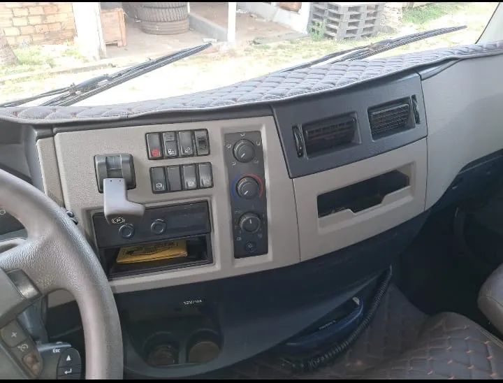 VOLVO VM 330  - Foto 6