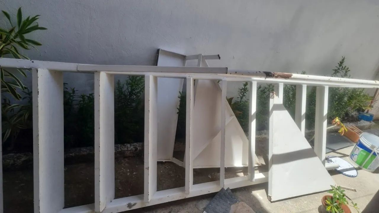 Escada metálica  - Foto 4