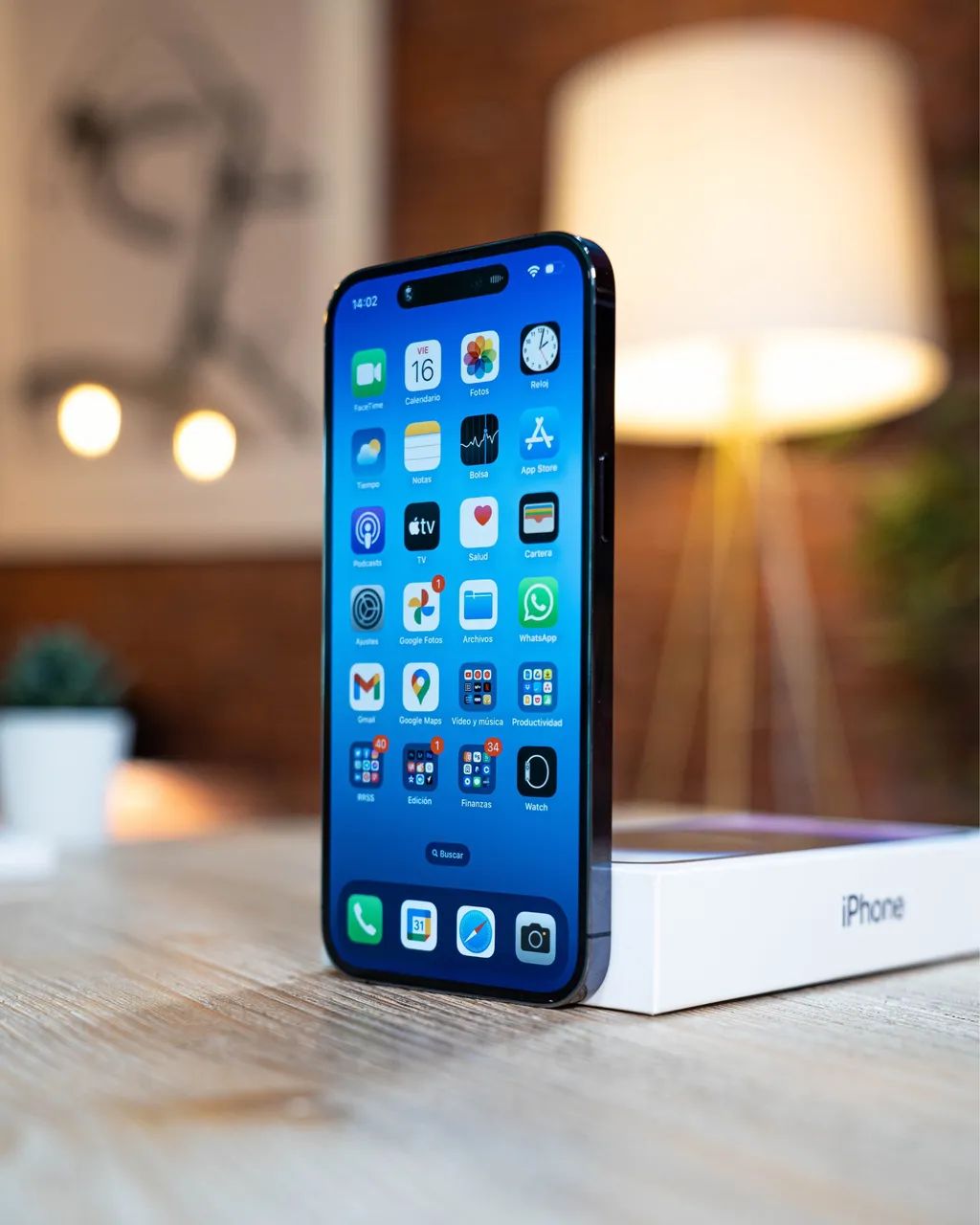 iPhone 14 Pro Max e AirPods Pro 2 - Celulares e Smartphones