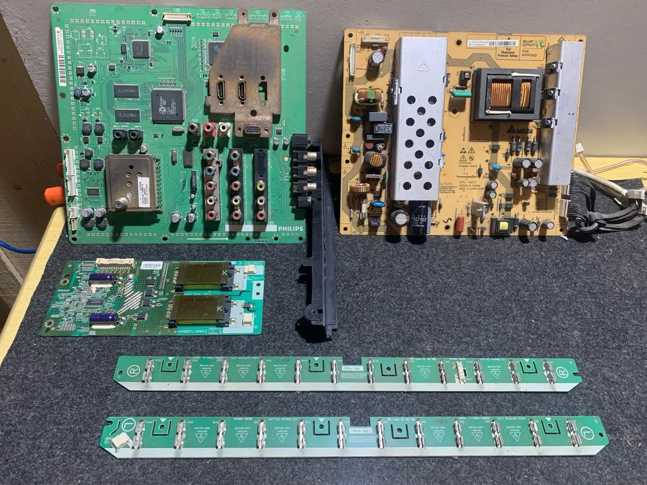 Placa mãe para TV Philips 32PFL?