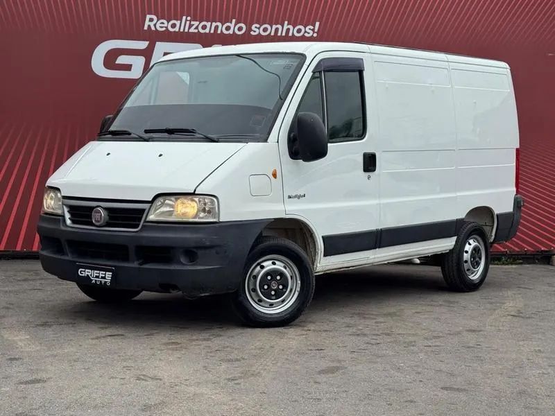 Fiat Ducato Ducato Cargo Médio 2.3 16V Diesel 2014