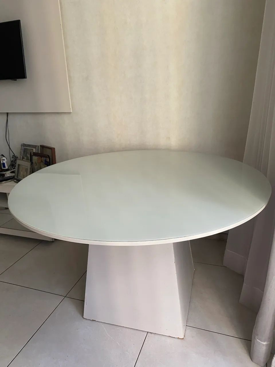 Mesa de sala com tampo de vidro - Foto 2