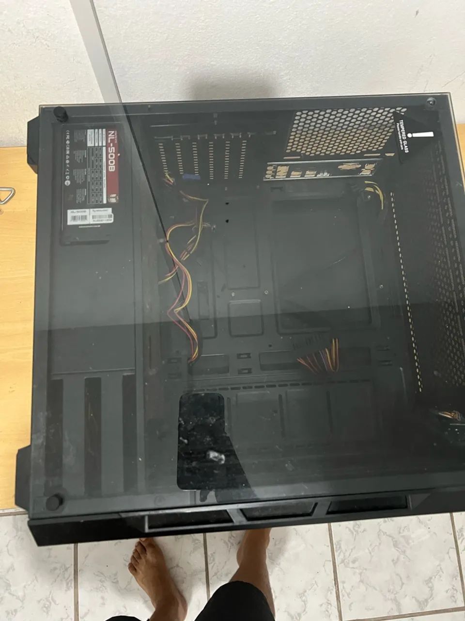 Gabinete Neologic com vidro e Fonte 500W Neologic NL500B 