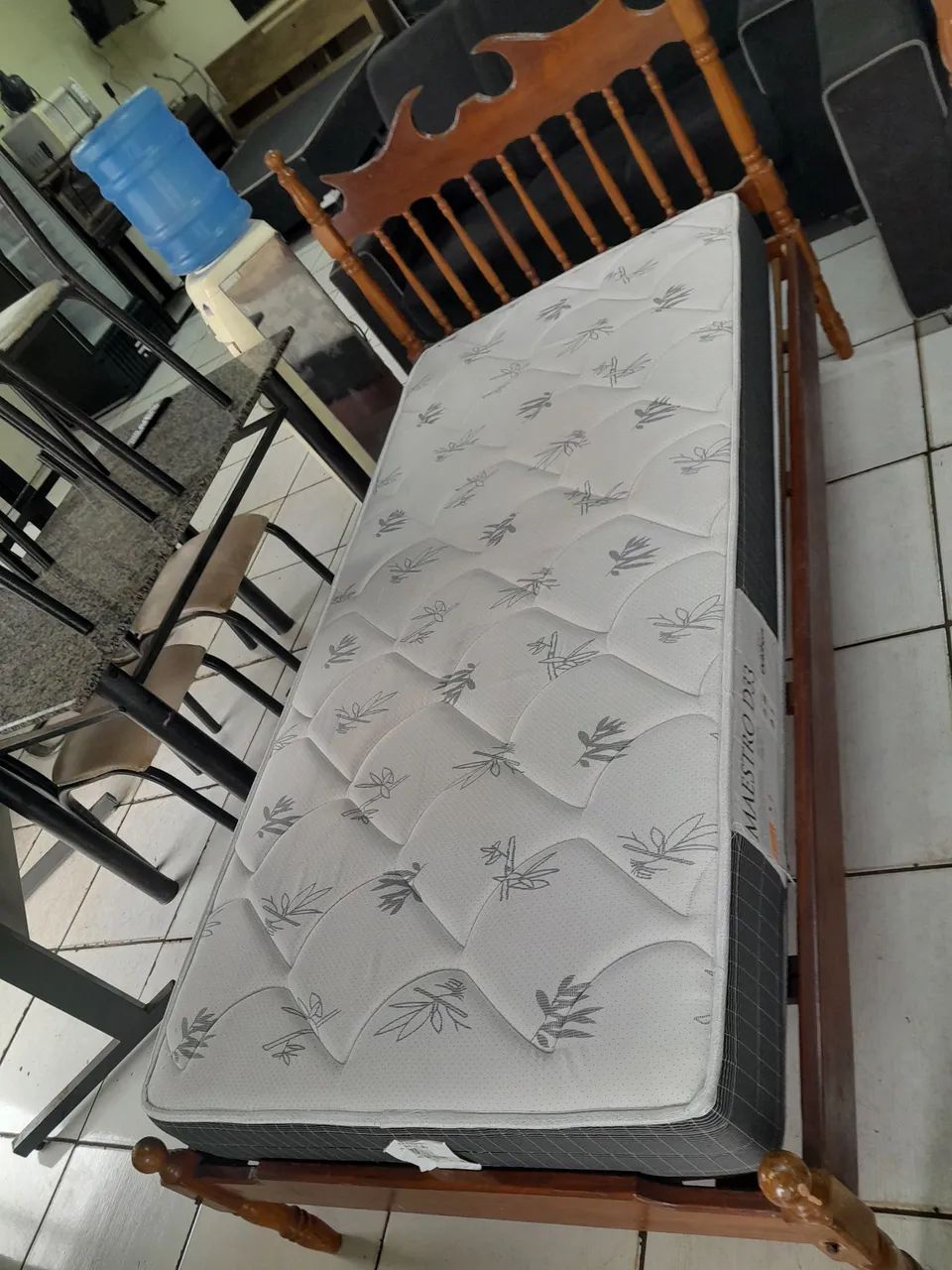 CAMA SOLTEIRO COM COLCHÃO 