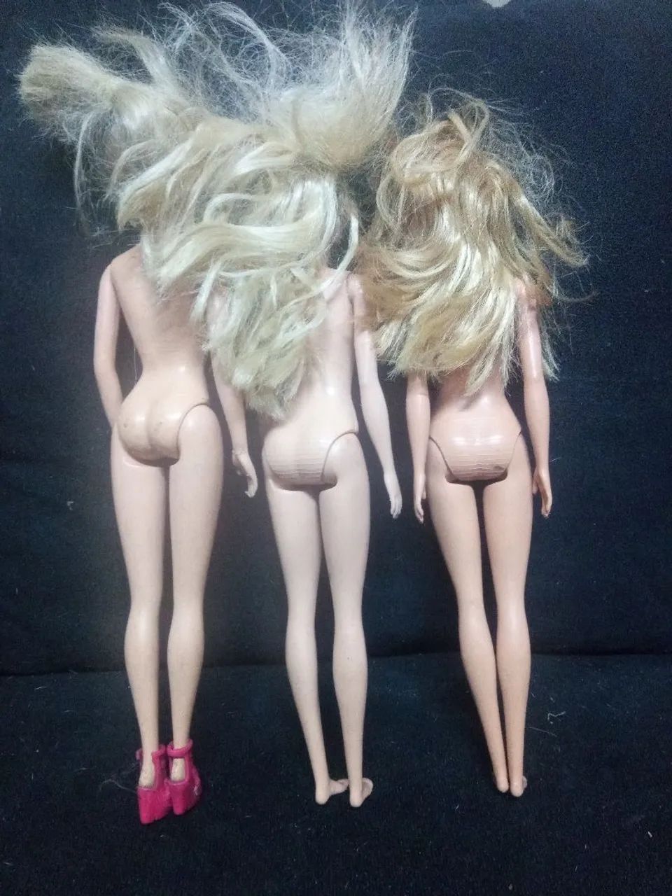 Três bonecas Barbie  - Foto 4