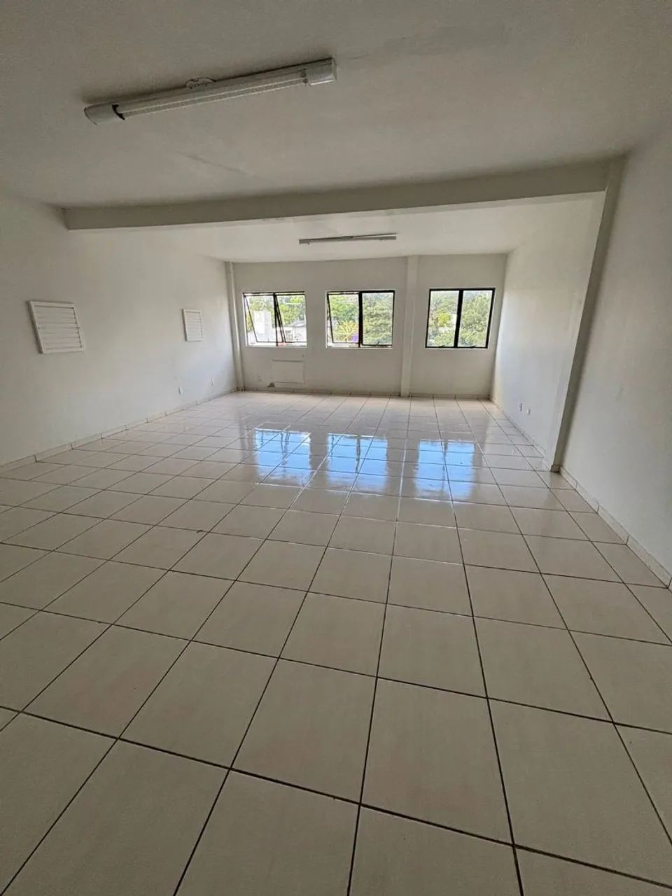 Vendo sala comercial - Centro Tubarão  - Foto 2
