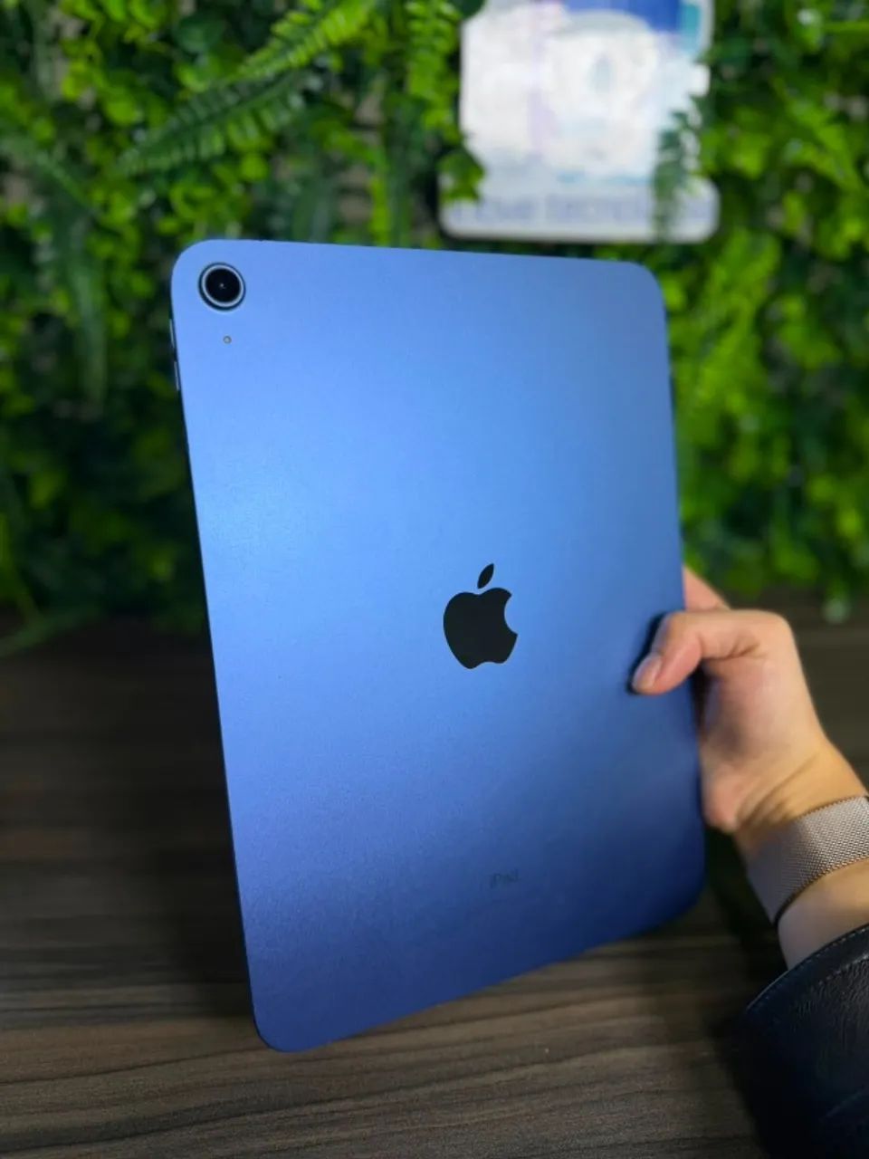 iPad (10° Geração) A2696  MPQ13LL/A Cor azul   Apple A14 Bionic  64GB Versão iOS 18.6.2  - Foto 4