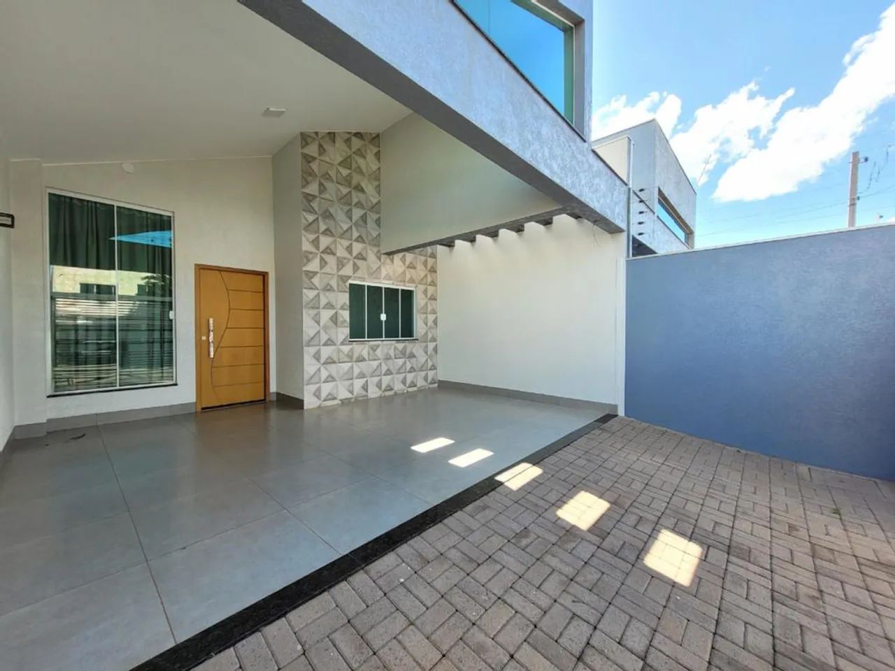 Casa para alugar em Maringá, Jardim Colina Verde, com 3 quartos, com 99.56 m² - Foto 2