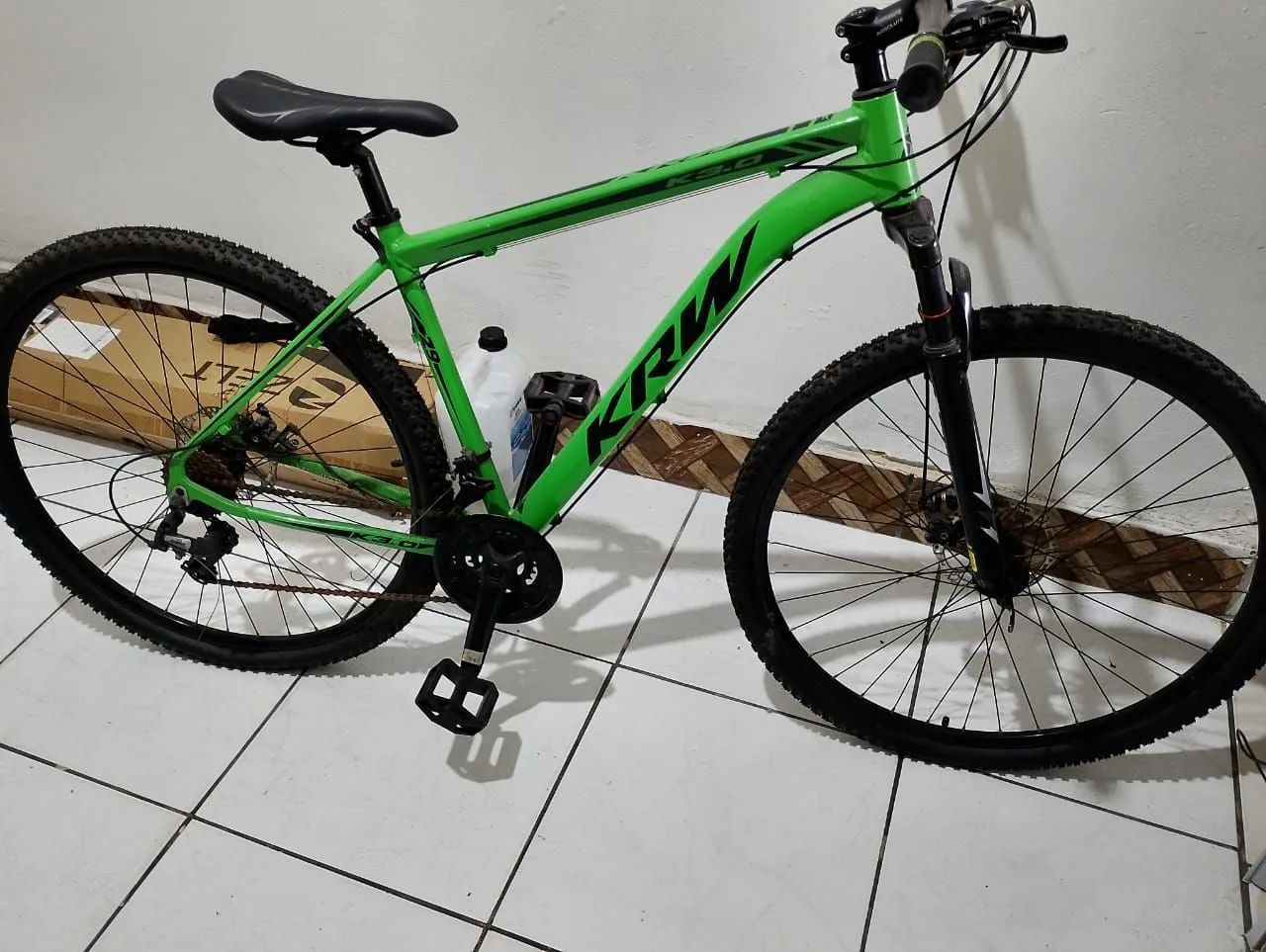 Vendo bicicleta aro 29 freio a disco 24 marchas nova