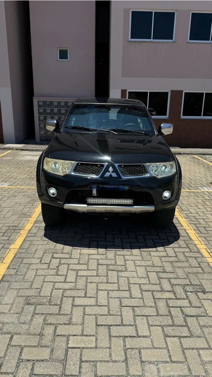 Mitsubishi L200 EVOLUTION 3.2 4X4 TB INT. DIESEL 2013