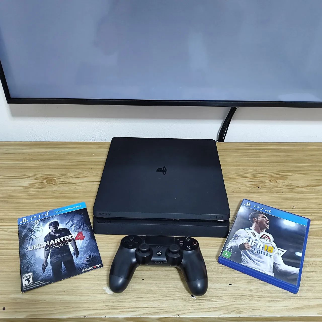 PS4 Slim + 2 jogos - Aceito envio  - Foto 3