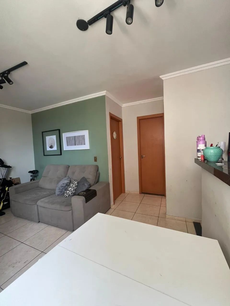 APARTAMENTO COMPLETA MOBILIADA