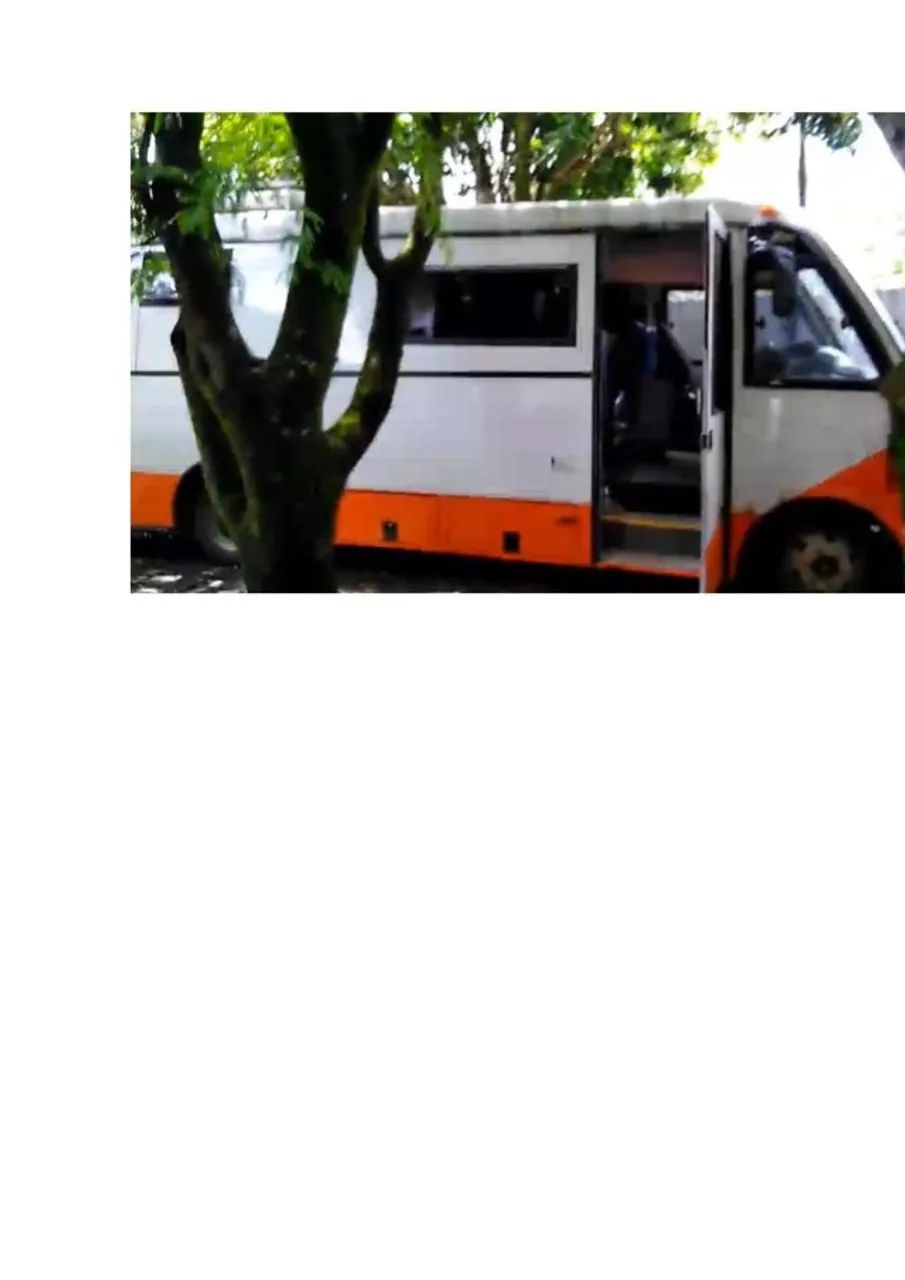 Oportunidade: Motorhome 7,5m com Garagem Integrada! - Foto 2