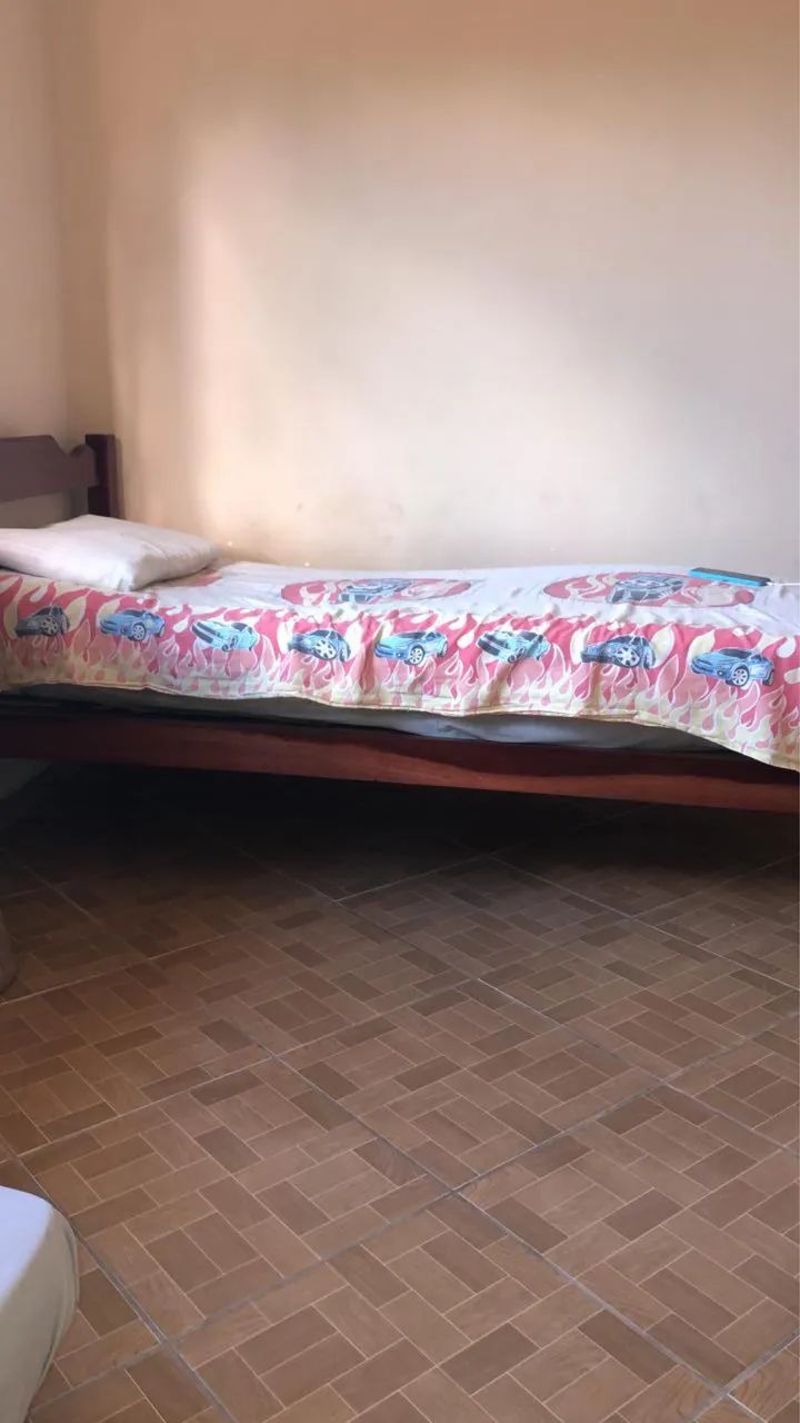 Vendo uma cama de solteiro e uma penteadeira  - Foto 4