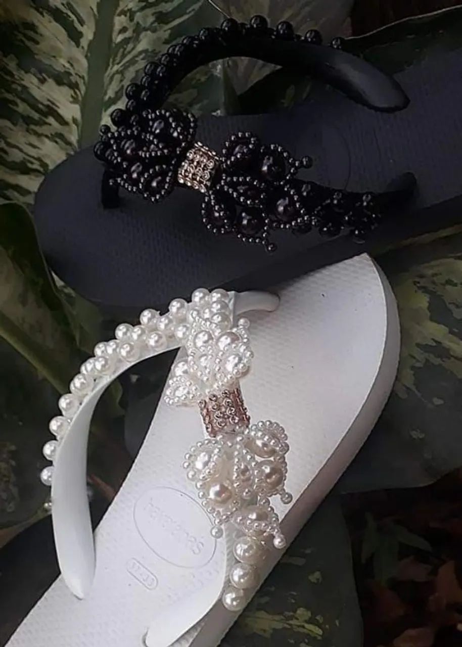 Havaianas decorada com pérolas - Foto 5