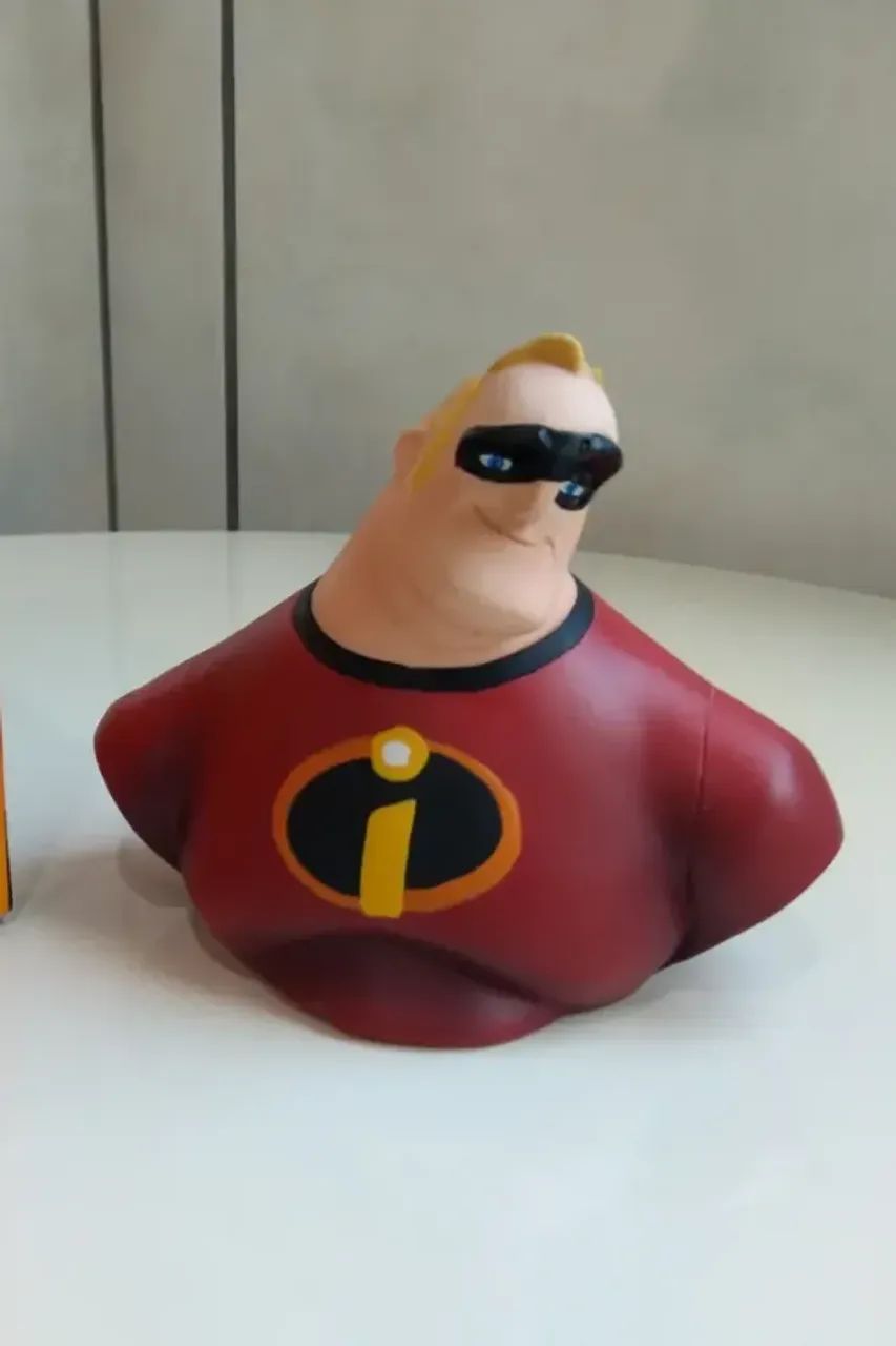 Neca Disney Pixar Os Incríveis - Vintage Micro Busto Fat Bob (11cm) - Foto 5