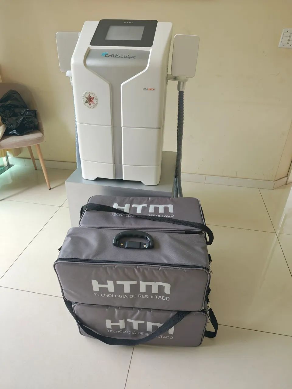 Criolipólise CriUSculpt HTM Completa + Ultrassom + Aplicadores Placa e Facial + Rack