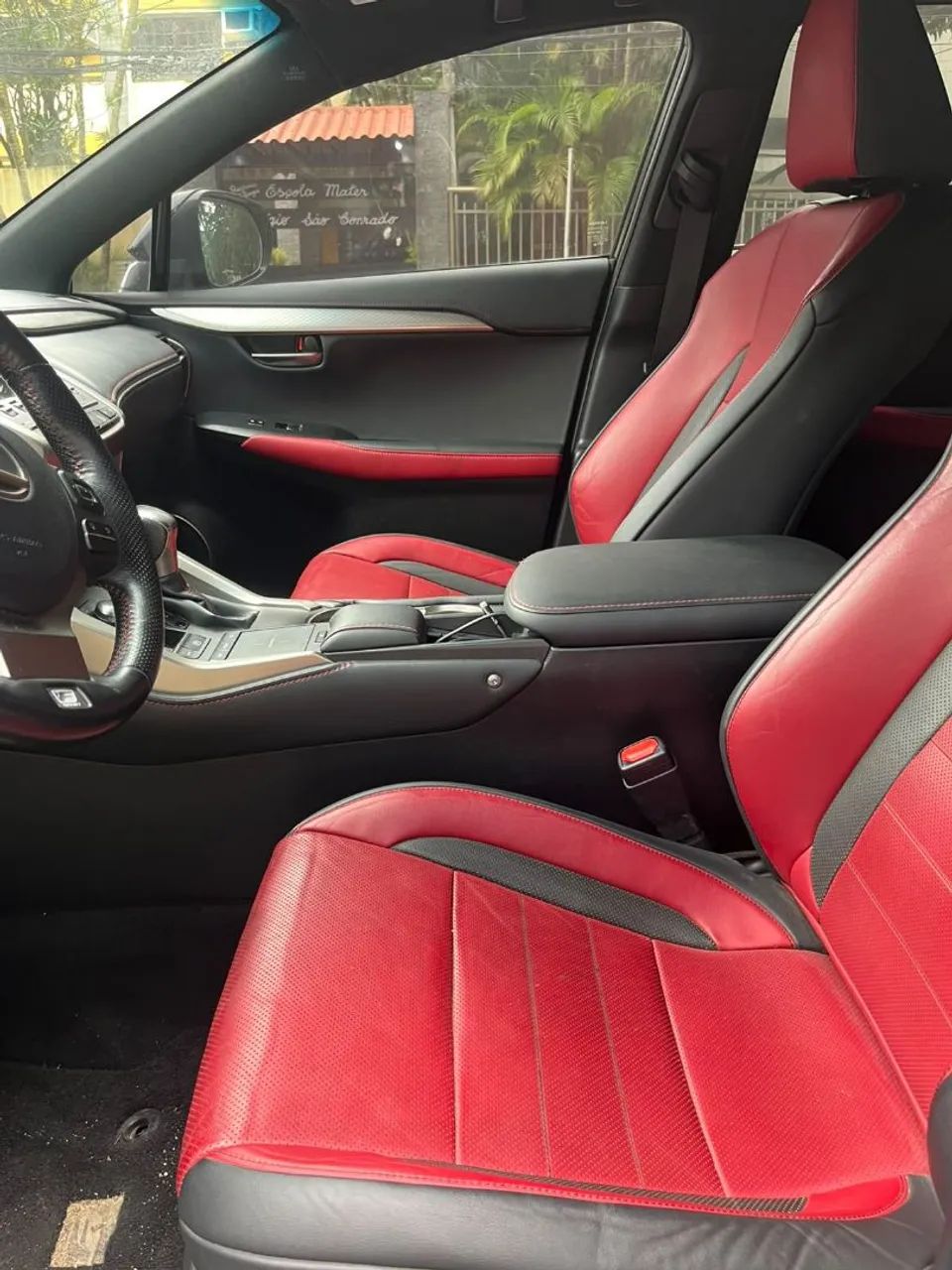 Lexus NX-300 F-sport 2.0 16V 238cv Aut., foto 5 de 5