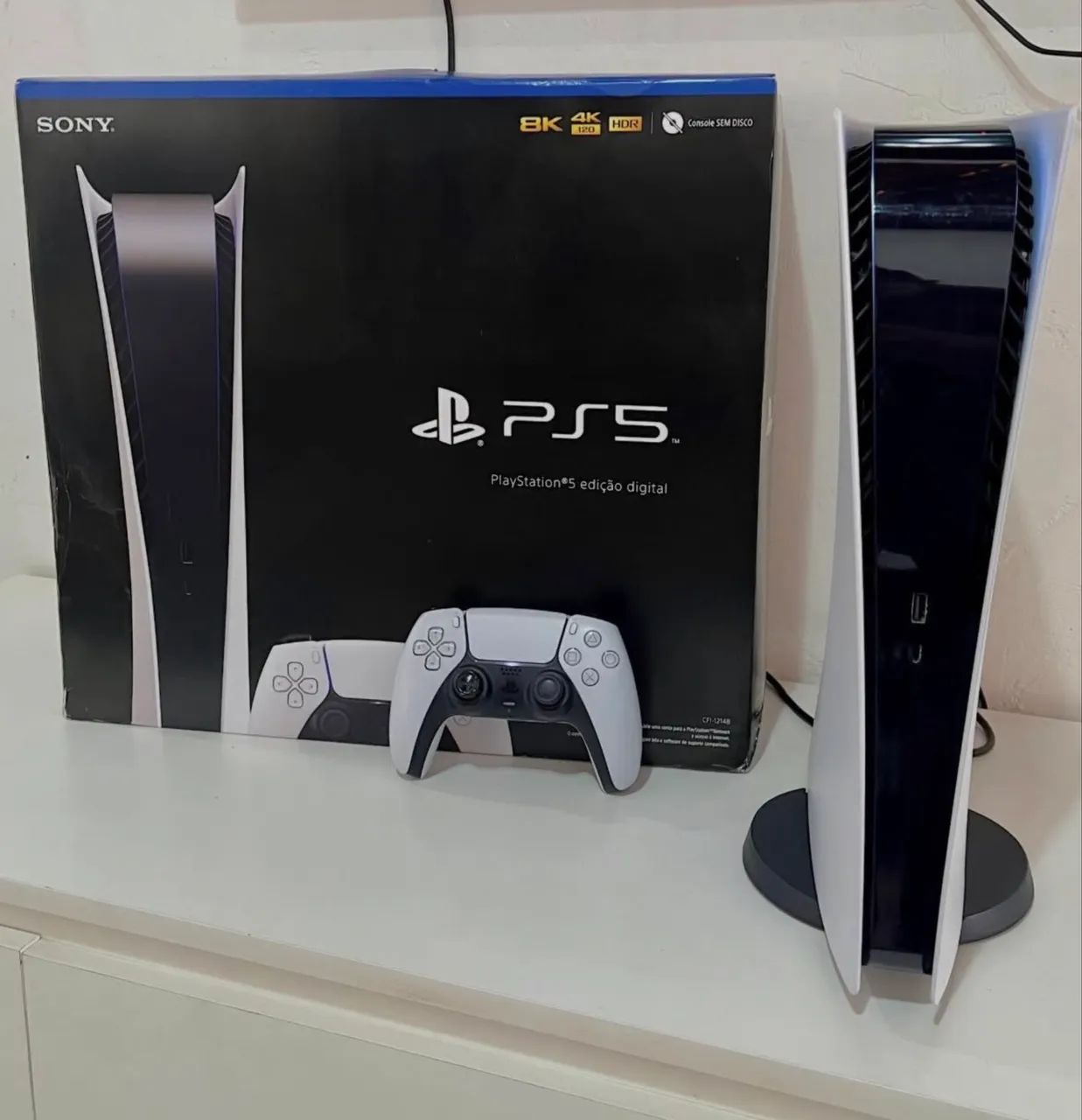 Ps5 slim  com 2 controles 