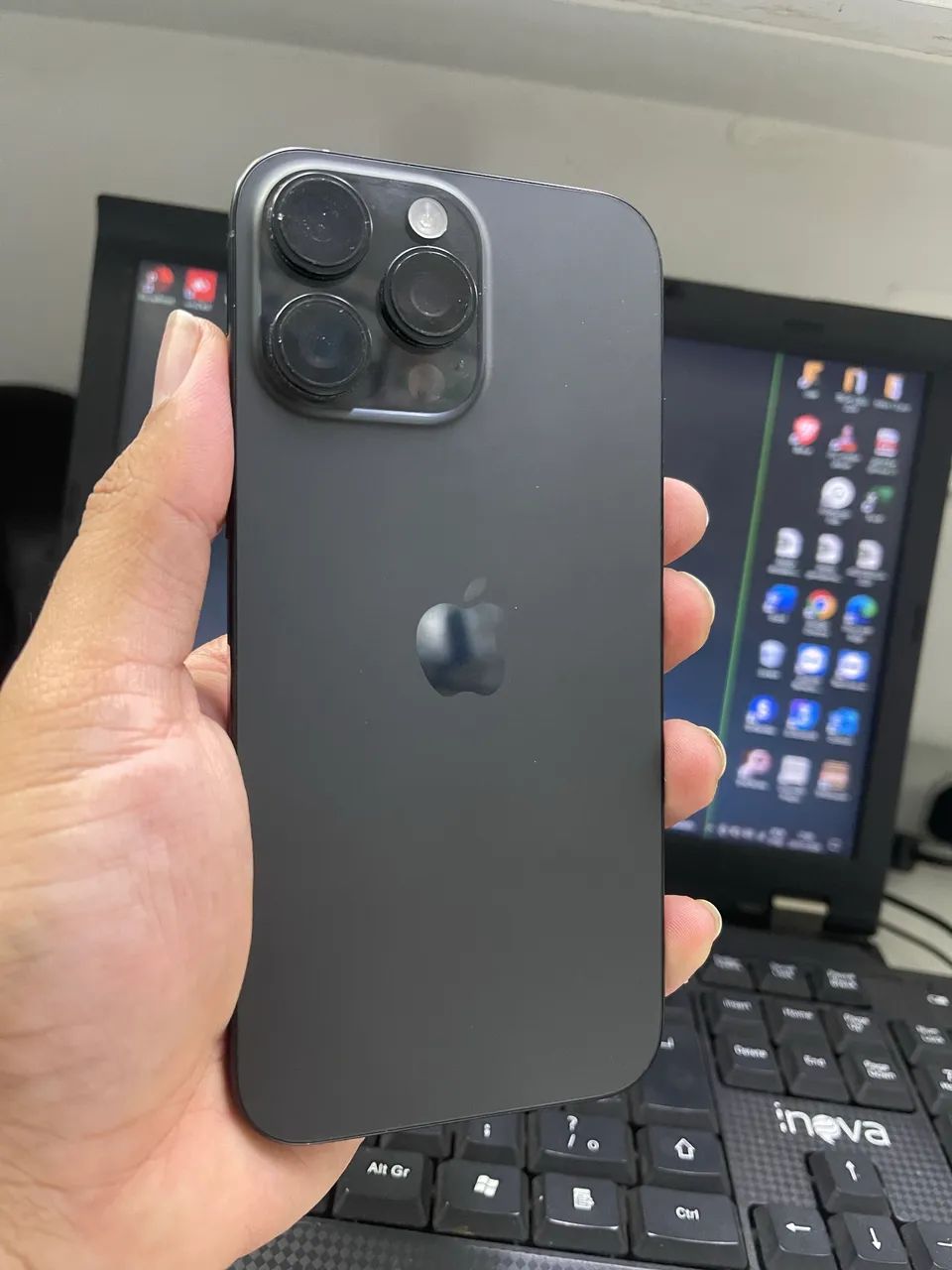 iPhone 16 pro Max  - Foto 3