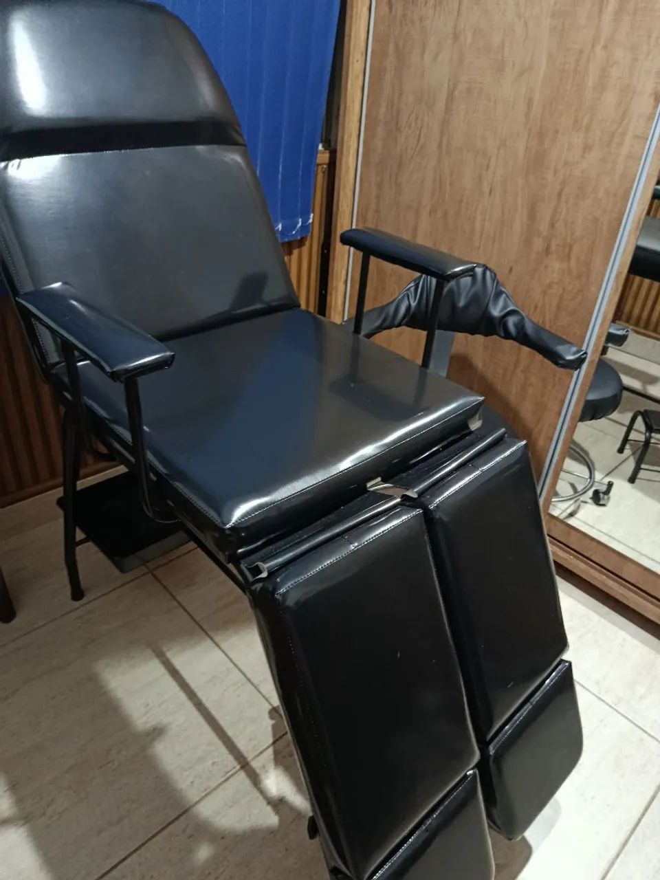 Cadeira de podologia 