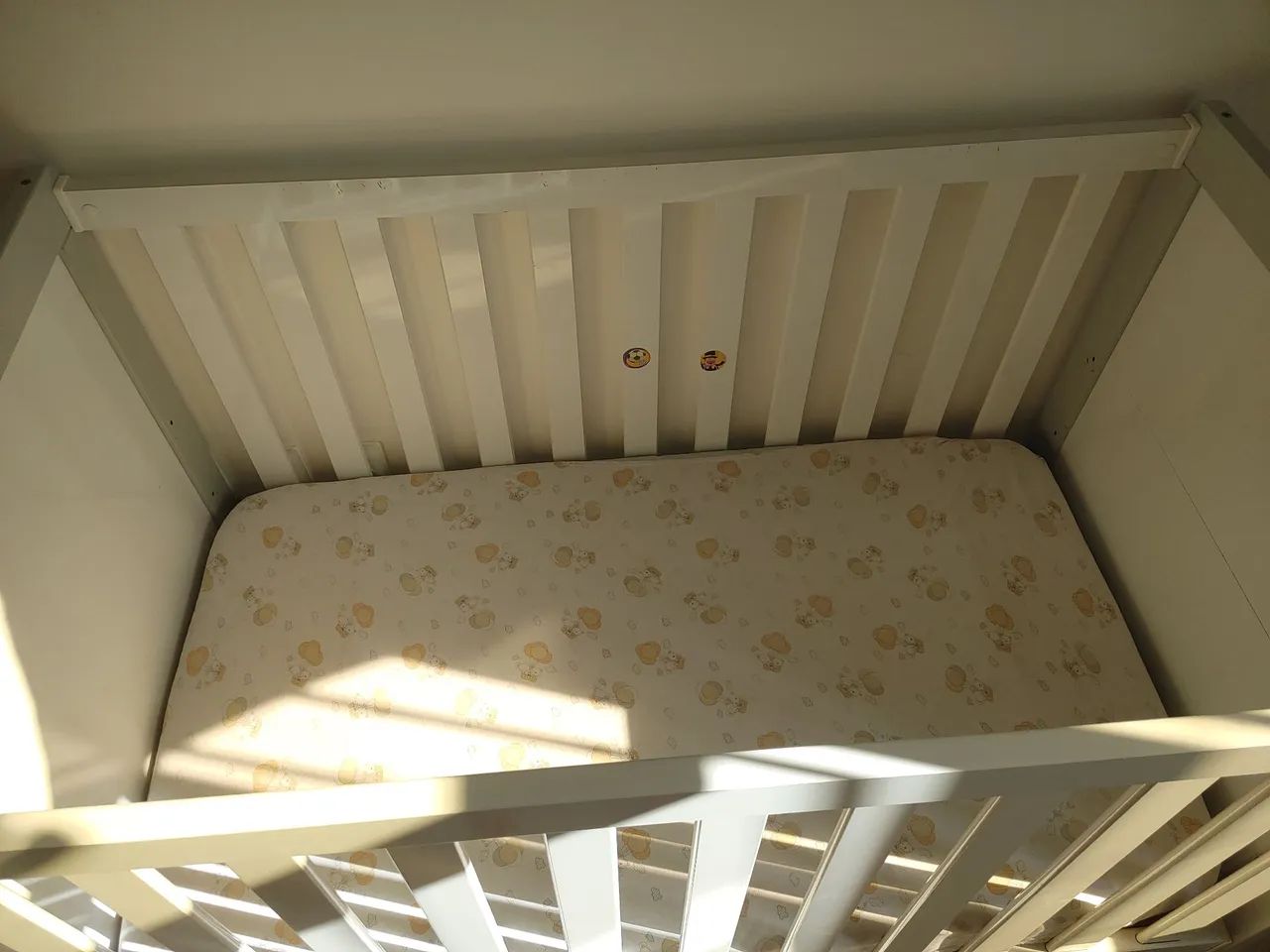 Berço Retrô Americano Peroba 2 em 1 (berço vira mini cama) - Foto 4
