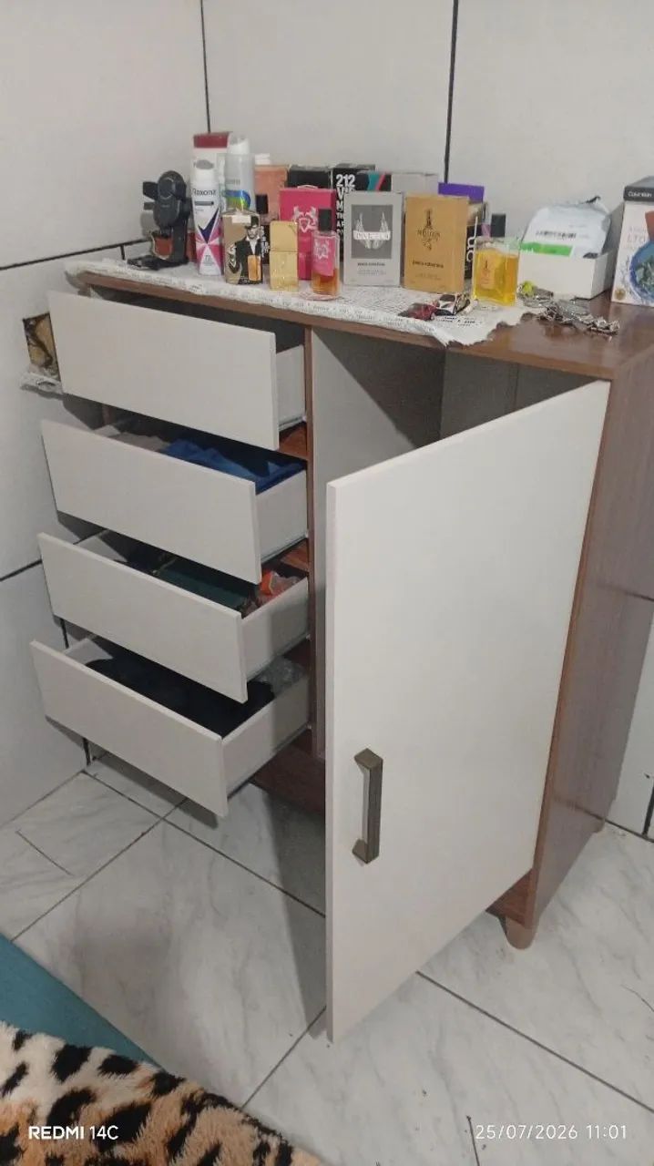 Vende_se Cômoda .. * zap
