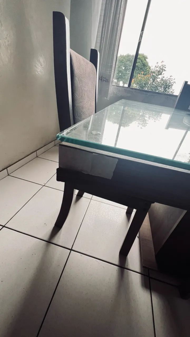 Mesa com oito cadeiras - Foto 4